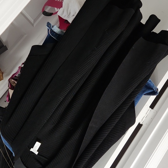 J Jill Black Wrap - Picture 3 of 3